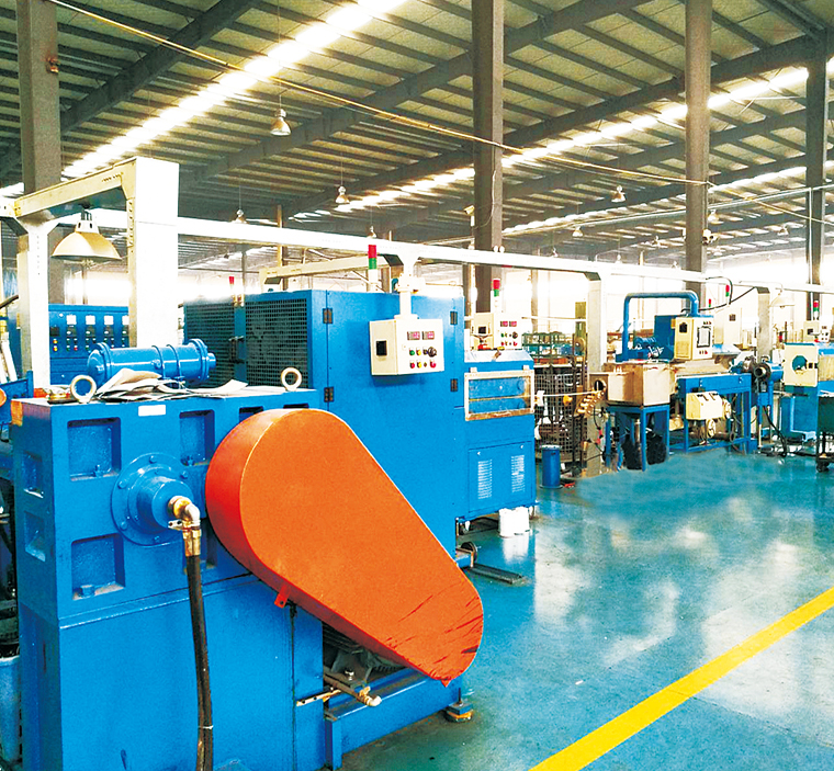 91免费版黄片車間